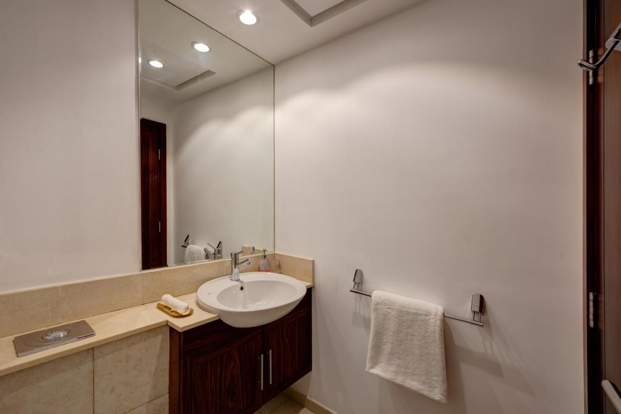 דובאי Durrani Homes - Luxe Living With Burj Khalifa And Fountain View - Third Room Without Partition מראה חיצוני תמונה