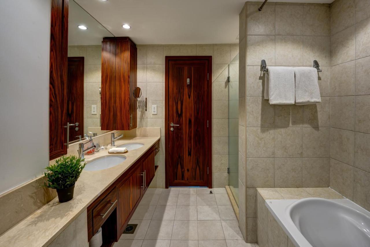 דובאי Durrani Homes - Luxe Living With Burj Khalifa And Fountain View - Third Room Without Partition מראה חיצוני תמונה